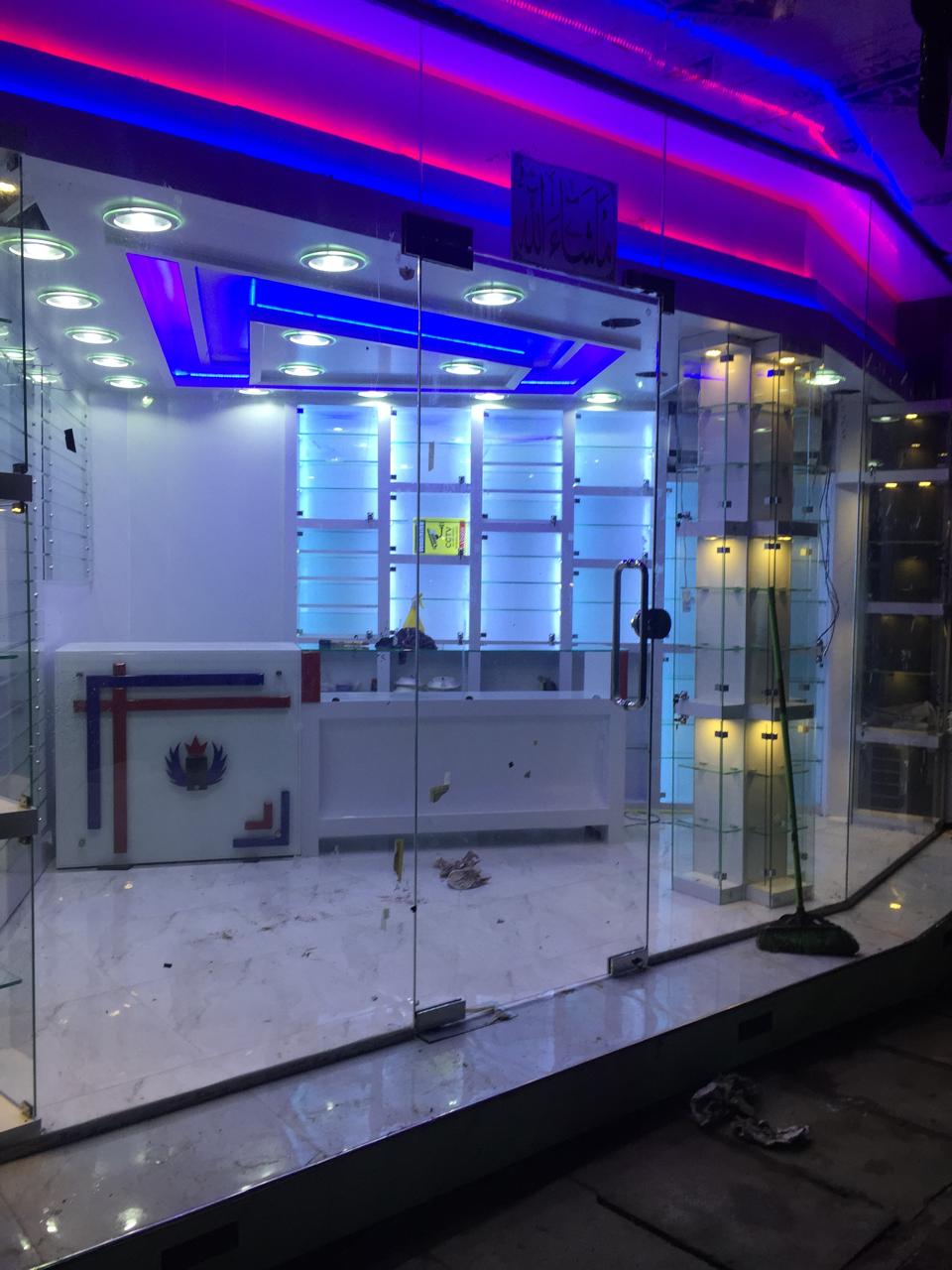Royal Phone Showroom — photo 9